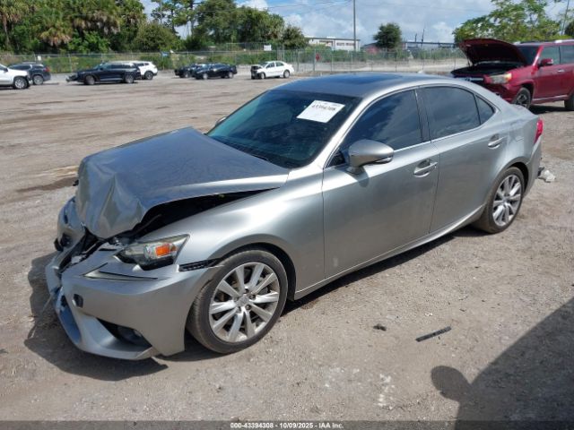 2016 LEXUS IS 200T JTHBA1D21G5001550 Photo 1