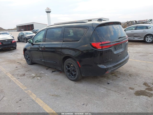 2021 CHRYSLER PACIFICA HYBRID 2C4RC1S74MR553678 Photo 2