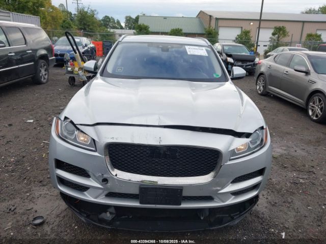 2019 JAGUAR F-PACE SADCJ2FX4KA612942 Photo 5
