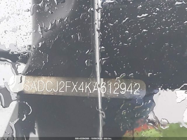 2019 JAGUAR F-PACE SADCJ2FX4KA612942 Photo 8