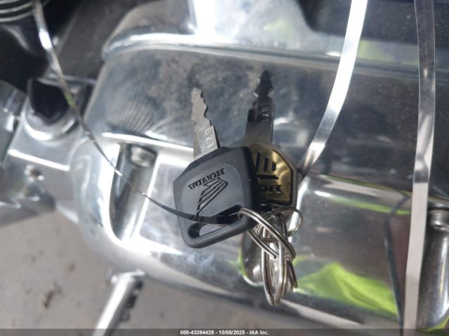 2005 HONDA VTX1800 1HFSC46D65A304135 Photo 10