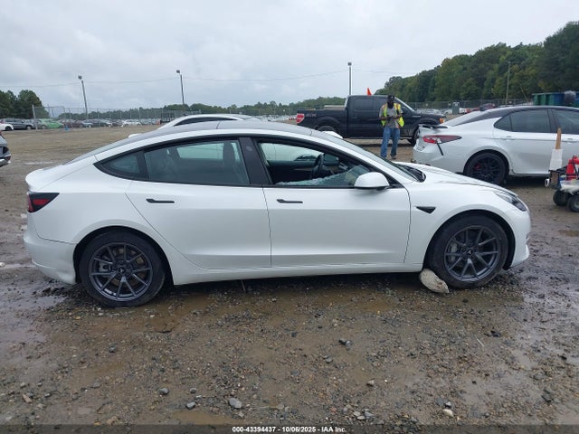 Продаж на аукціоні авто 2023 Tesla Model 3 Rear-wheel Drive, vin: 5YJ3E1EA3PF593547, номер лоту: 43394437