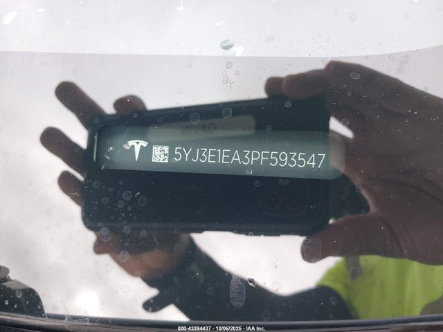 Продаж на аукціоні авто 2023 Tesla Model 3 Rear-wheel Drive, vin: 5YJ3E1EA3PF593547, номер лоту: 43394437
