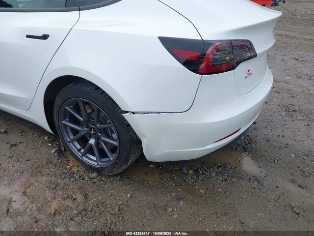 Продаж на аукціоні авто 2023 Tesla Model 3 Rear-wheel Drive, vin: 5YJ3E1EA3PF593547, номер лоту: 43394437