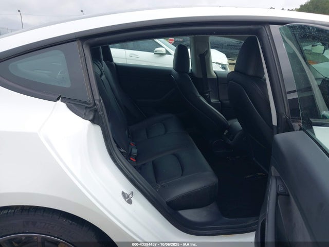 Продаж на аукціоні авто 2023 Tesla Model 3 Rear-wheel Drive, vin: 5YJ3E1EA3PF593547, номер лоту: 43394437