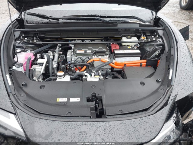 2024 LEXUS RZ 450E JTJAAAABXRA023992 Photo 9