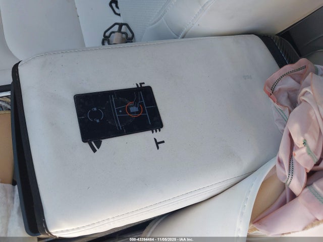 2023 TESLA MODEL Y 7SAYGAEE0PF861752 Photo 10