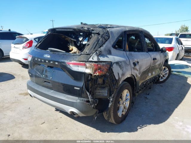 2021 FORD ESCAPE 1FMCU0BZ1MUB03077 Photo 3