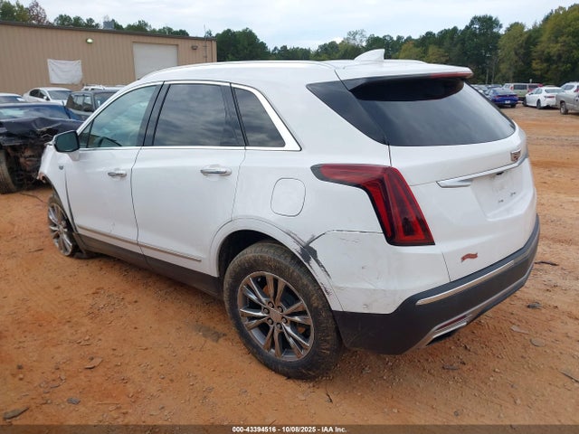 2022 CADILLAC XT5 1GYKNCR41NZ148494 Photo 2