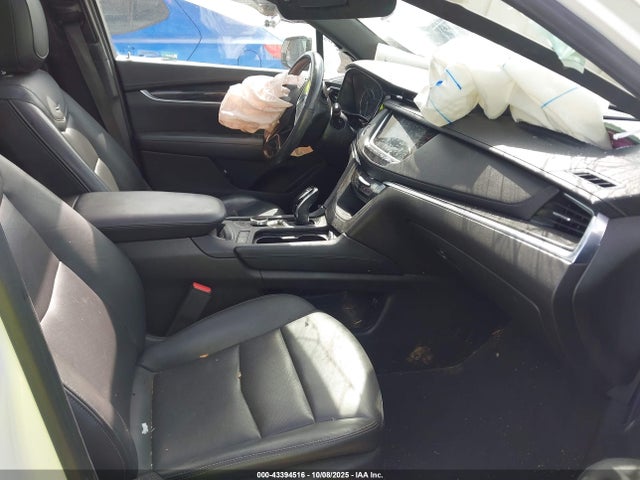 2022 CADILLAC XT5 1GYKNCR41NZ148494 Photo 4