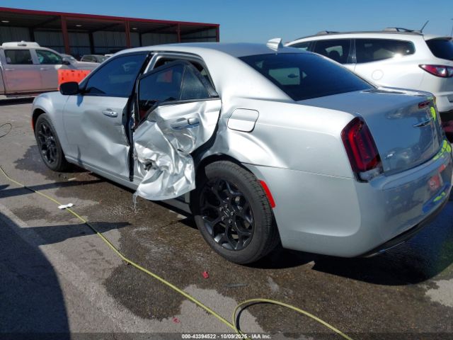 2020 CHRYSLER 300 2C3CCAGG7LH158966 Photo 2