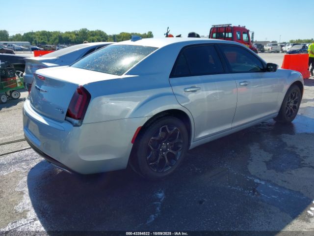 2020 CHRYSLER 300 2C3CCAGG7LH158966 Photo 3