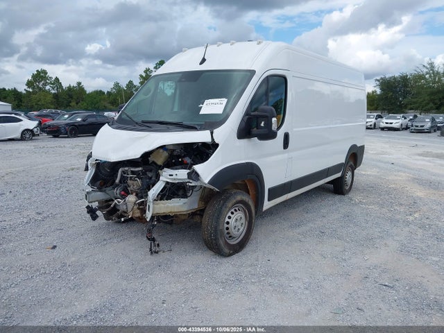 RAM Promaster 2500 2024 3C6LRVDG2RE151179 Image 2