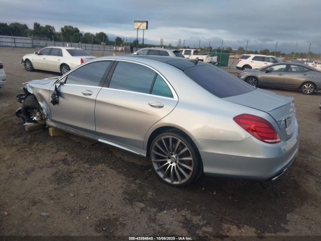 2015 MERCEDES-BENZ S 550 WDDUG8CB8FA098423 Photo 2