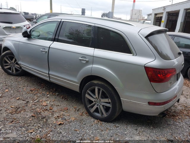 2014 AUDI Q7 WA1LGAFE9ED009842 Photo 2