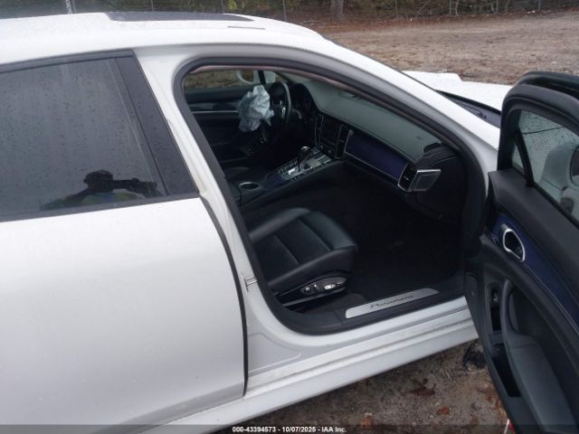 2013 PORSCHE PANAMERA WP0AA2A76DL011954 Photo 4