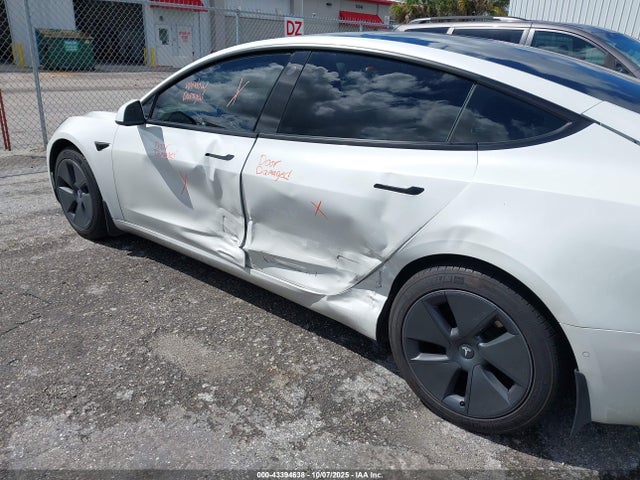 5YJ3E1EA9NF168086 Tesla Model 3 Rear-wheel Drive