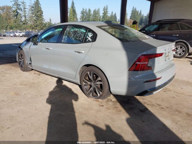 2024 VOLVO S60 7JRL12FK2RG318951 Photo 2