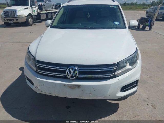 Volkswagen Tiguan 2015 WVGAV7AX8FW600258 Image 12