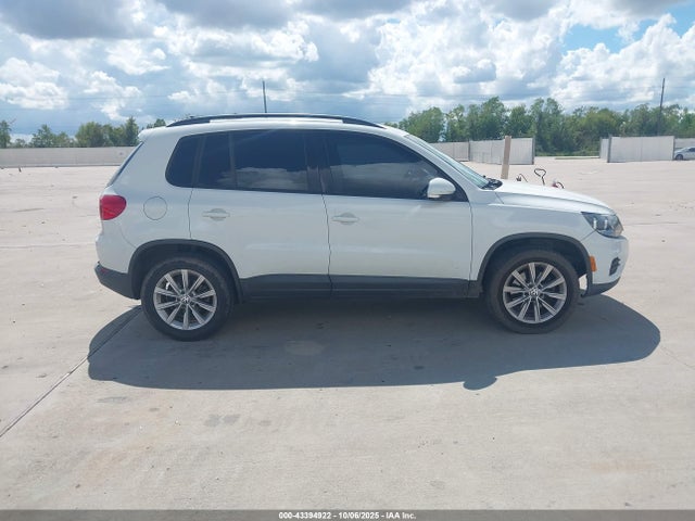 Volkswagen Tiguan 2015 WVGAV7AX8FW600258 Image 13