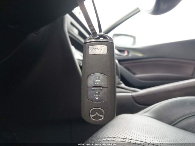 2018 MAZDA MAZDA3 3MZBN1M32JM166486 Photo 10