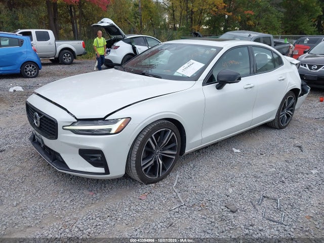 2022 VOLVO S60 7JRL12TM7NG161966 Photo 1