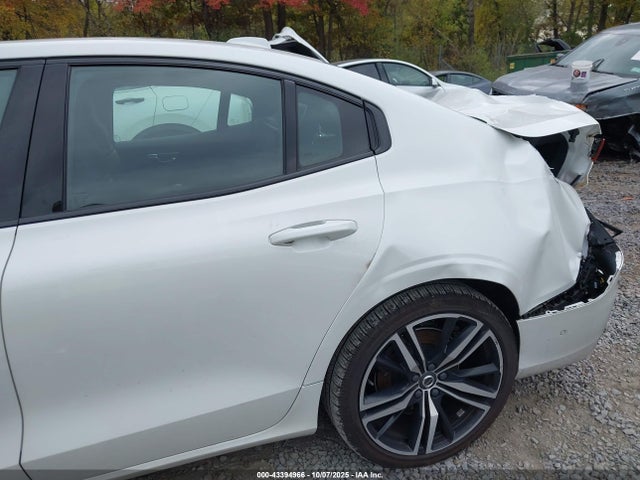 2022 VOLVO S60 7JRL12TM7NG161966 Photo 5
