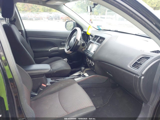 2018 MITSUBISHI OUTLANDER SPORT JA4AP3AUXJU019551 Photo 4