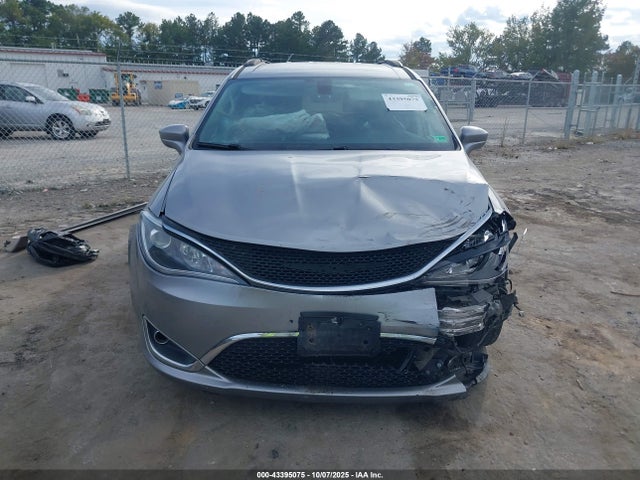 Chrysler Pacifica 2017 2C4RC1BG9HR642622 Image 12