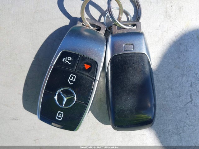 2018 Mercedes-benz S 560 მანქანა იყიდება აუქციონზე, vin: WDDUG8DB2JA394416, აუქციონის ნომერი: 43395138