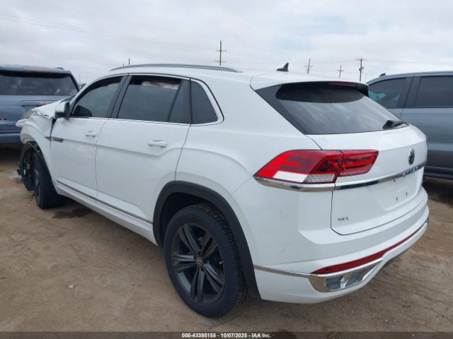 2022 VOLKSWAGEN ATLAS CROSS SPORT 1V2SC2CA7NC212544 Photo 2