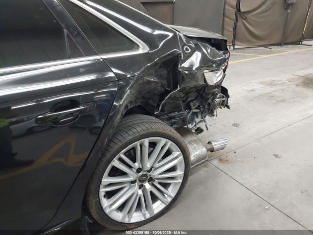 2017 AUDI A4 WAULNAF47HN023012 Photo 5