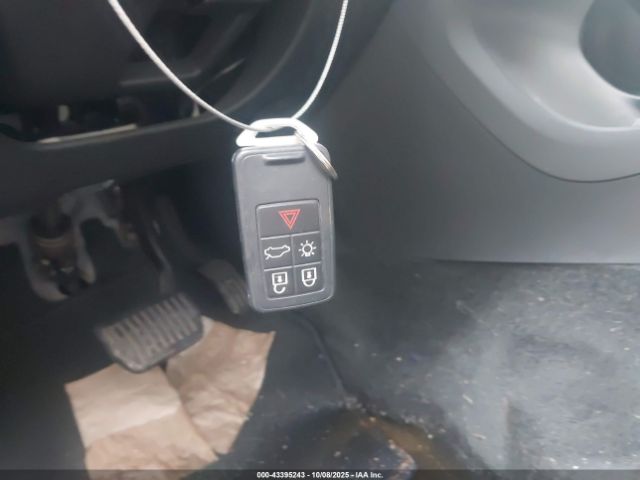 2017 VOLVO V60 YV140MEK6H1343480 Photo 10