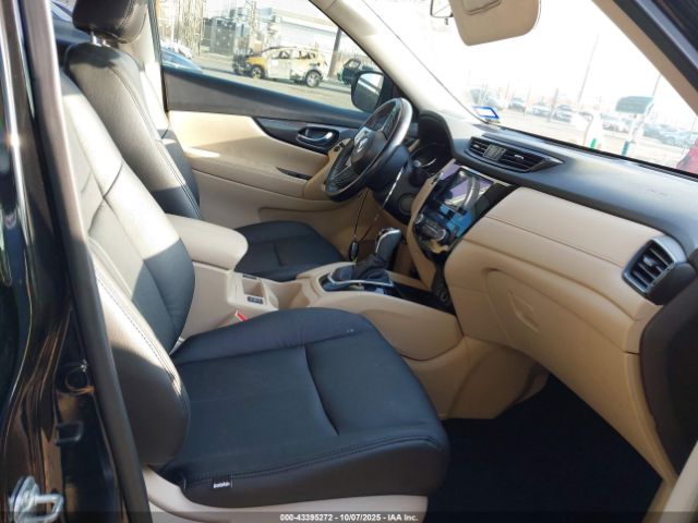 2017 NISSAN ROGUE JN8AT2MT8HW382514 Photo 4