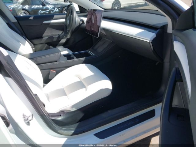 2021 TESLA MODEL 3 5YJ3E1EA6MF069661 Photo 4