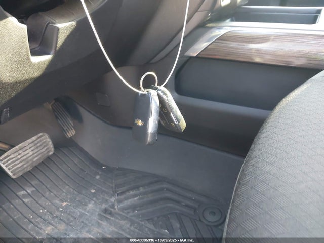 2021 Chevrolet Silverado 1500 4wd  Short Bed Lt Trail Boss მანქანა იყიდება აუქციონზე, vin: 1GCPYFEL2MZ386824, აუქციონის ნომერი: 43395336