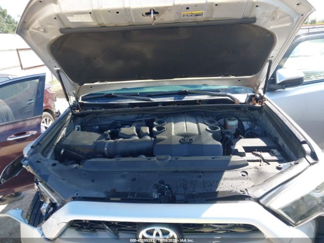 2018 TOYOTA 4RUNNER JTEZU5JR8J5188613 Photo 9