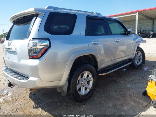 2018 TOYOTA 4RUNNER JTEZU5JR8J5188613 Photo 3