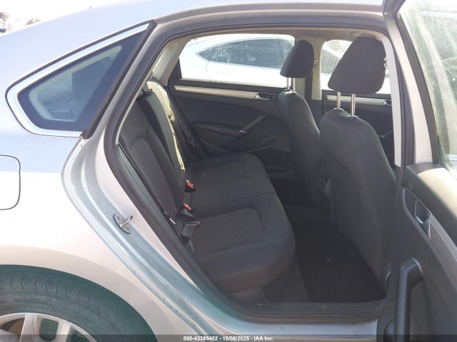 1VWAT7A34GC027012 Volkswagen 1.8t