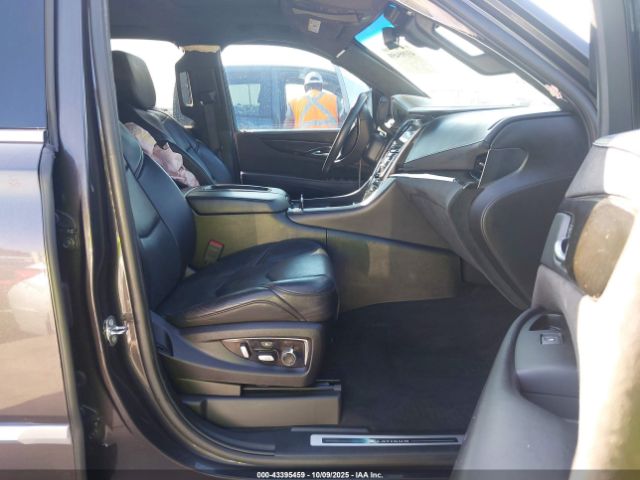 2018 CADILLAC ESCALADE 1GYS4DKJ0JR139191 Photo 4