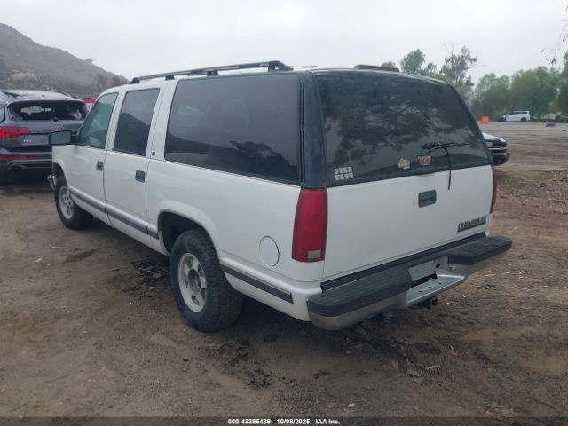 1995 CHEVROLET SUBURBAN 3GNEC16KXSG101841 Photo 2