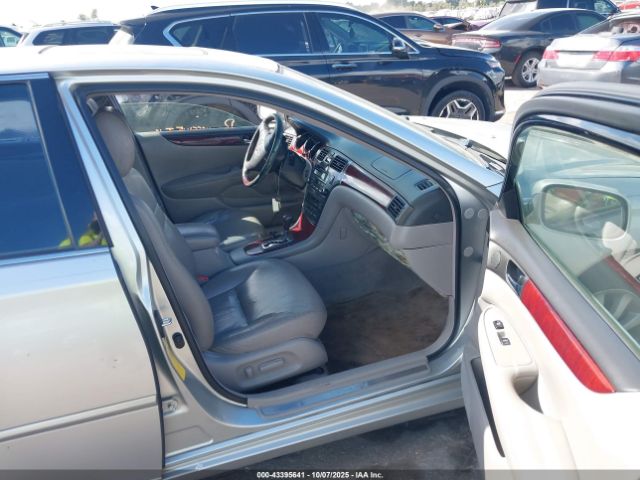 2003 LEXUS ES 300 JTHBF30G630141910 Photo 4