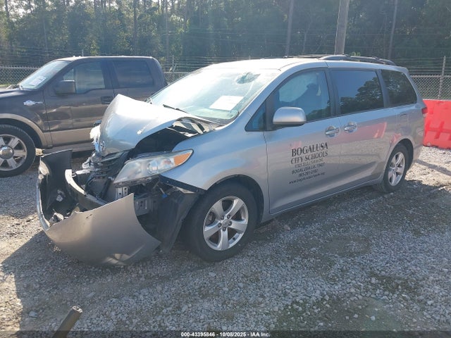 5TDKK3DC4ES465622 Toyota Sienna Le V6 8 Passenger