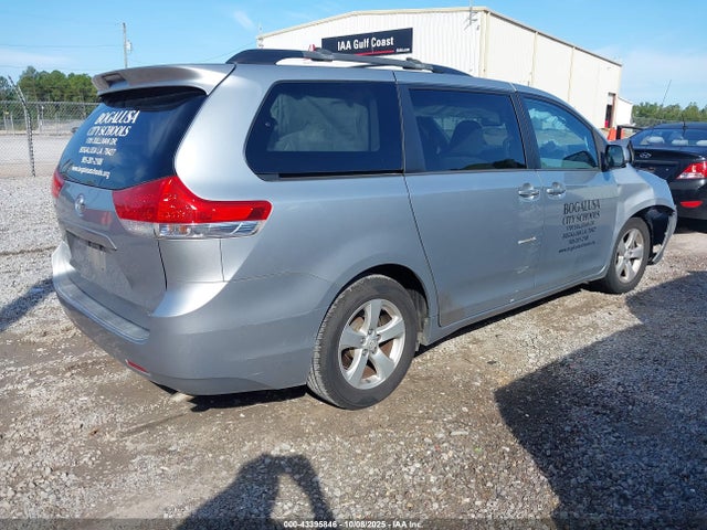 5TDKK3DC4ES465622 Toyota Sienna Le V6 8 Passenger