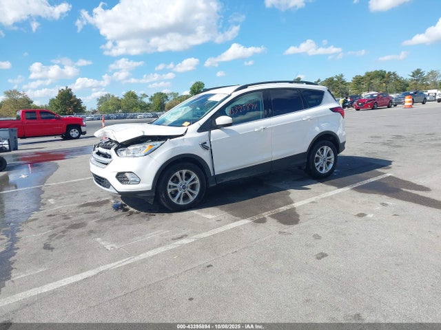1FMCU0HDXKUA01687 Ford ESCAPE SEL