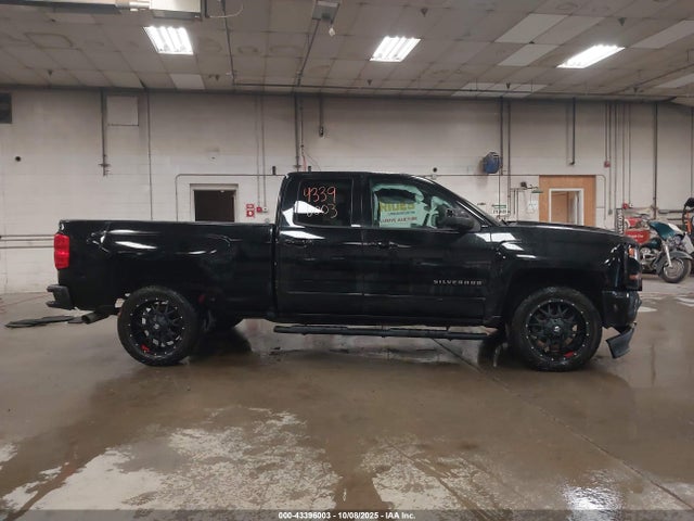 Продаж на аукціоні авто 2018 Chevrolet Silverado 1500 2lt, vin: 2GCVKREC1J1113145, номер лоту: 43396003