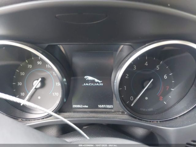 2019 JAGUAR F-PACE SADCJ2FX4KA354342 Photo 6