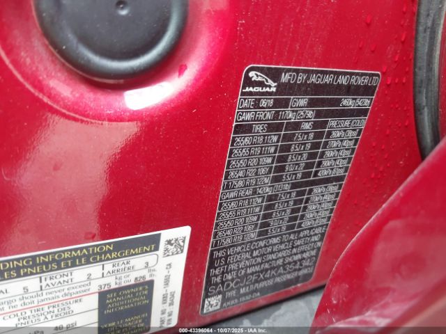 2019 JAGUAR F-PACE SADCJ2FX4KA354342 Photo 8