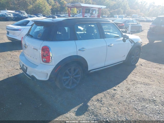 2015 MINI COUNTRYMAN WMWZC5C50FWP45840 Photo 3