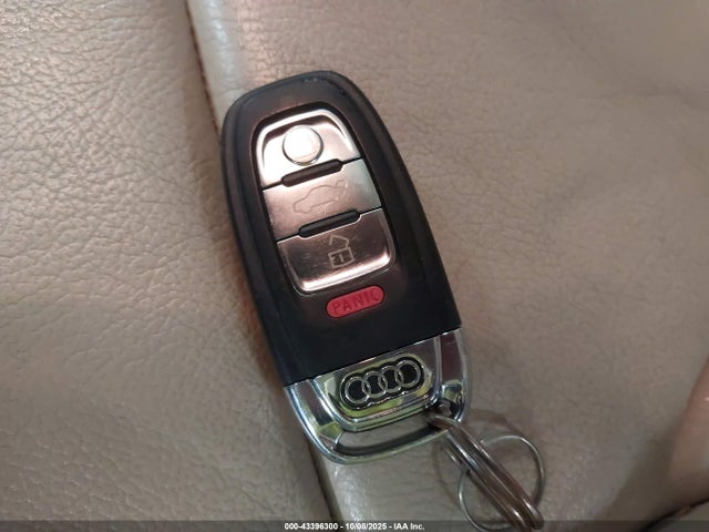 2014 AUDI Q5 HYBRID WA1C8AFP2EA060180 Photo 10